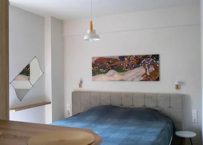 Modern Studio In Dafni Up To 3 Prs-4Min From Metro