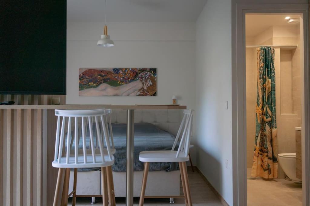 Modern In Dafni Up To 3 Prs-4min From Metro Apartment Athens